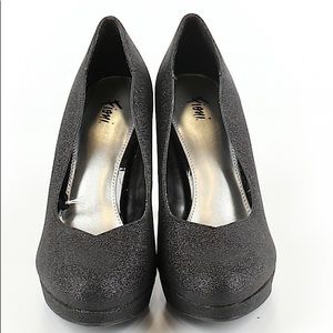 - Fioni Black High Heels
